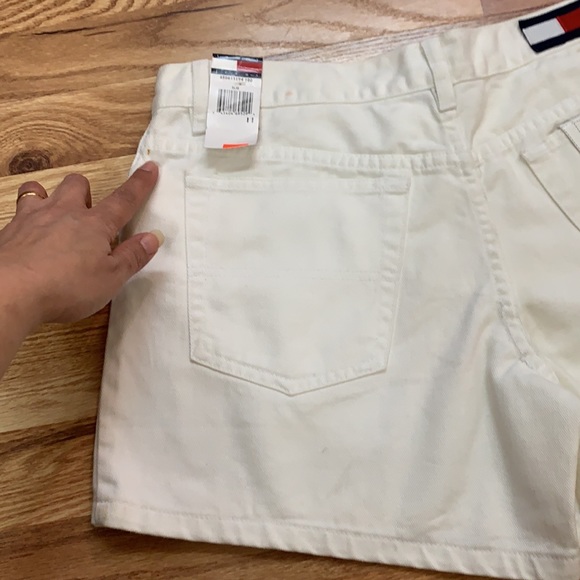 Tommy Hilfiger short size 11 - Picture 11 of 16